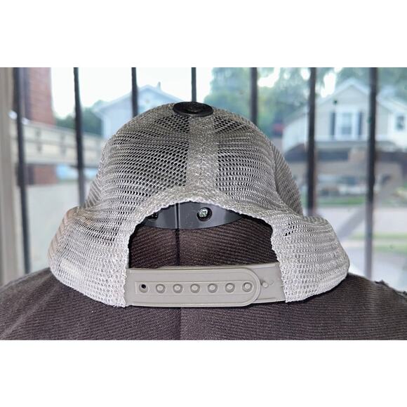 Ed Hardy Vintage Silver Glitter Tiger Skull Crossbones Trucker Hat - Picture 5 of 6